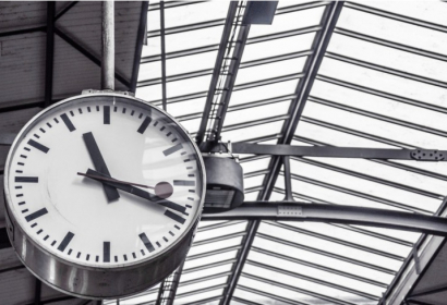 A photo of a terminal clock