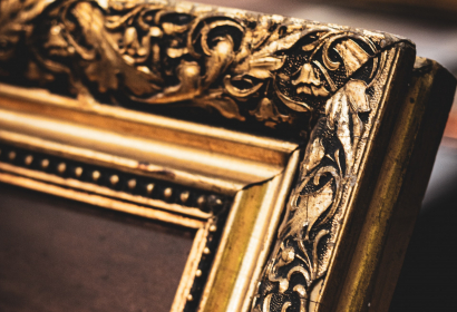 closeup-photo-of-a-fine-art-frame