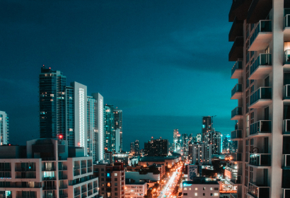 photo-of-a-miami-at-night