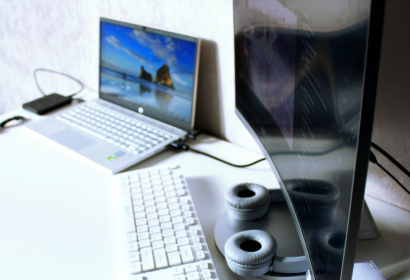 Image of computer hardware and accessories